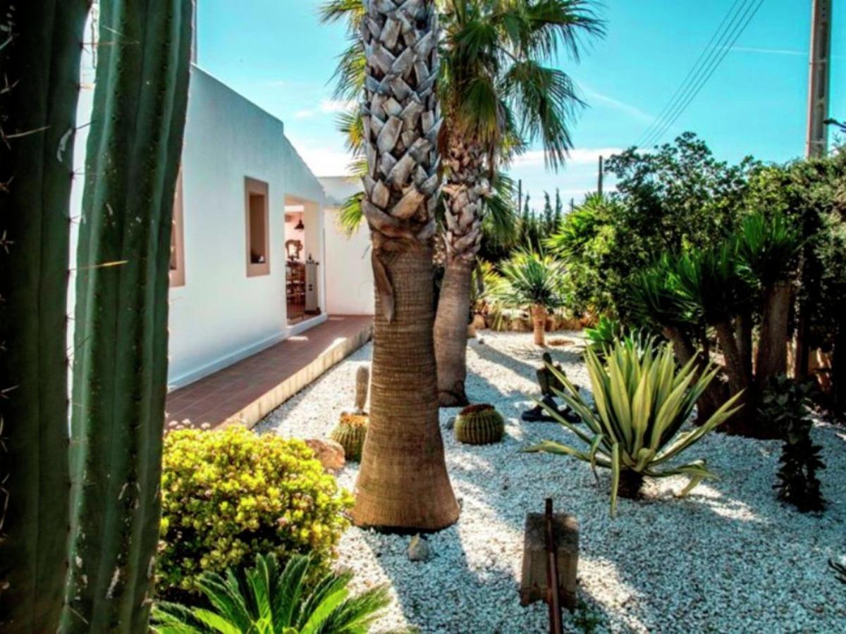 Ideally Located Villa With Pool A Short Drive From Ibiza Town And The BeachSan José エクステリア 写真